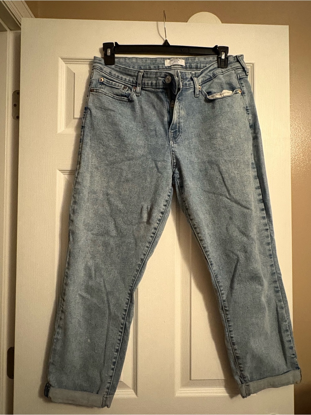 Light Wash women’s Levi Jeans - boyfriend